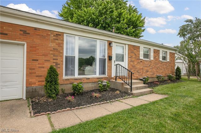 3816 Root Avenue NE, Canton, OH 44705