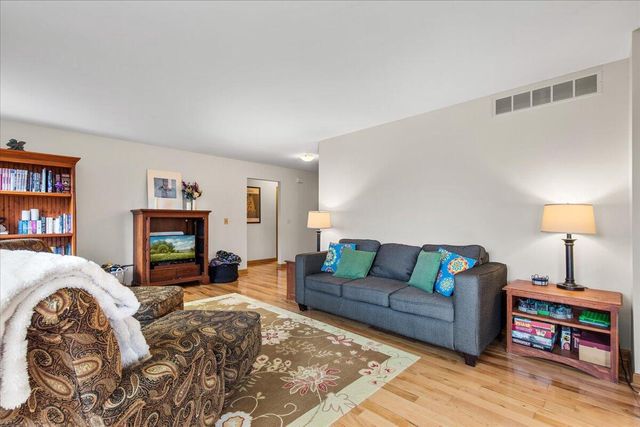 431 9th AVENUE, Grafton, WI 53024