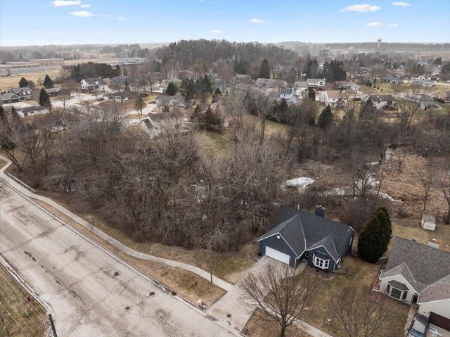 431 9th AVENUE, Grafton, WI 53024