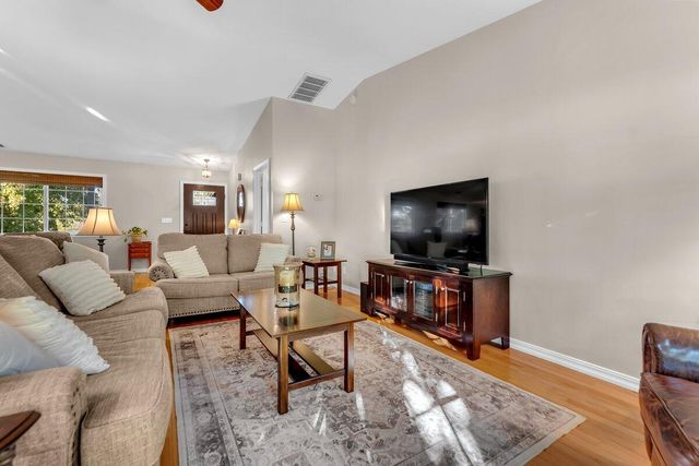 12269 Dry Creek Road, Bella Vista, CA 96008