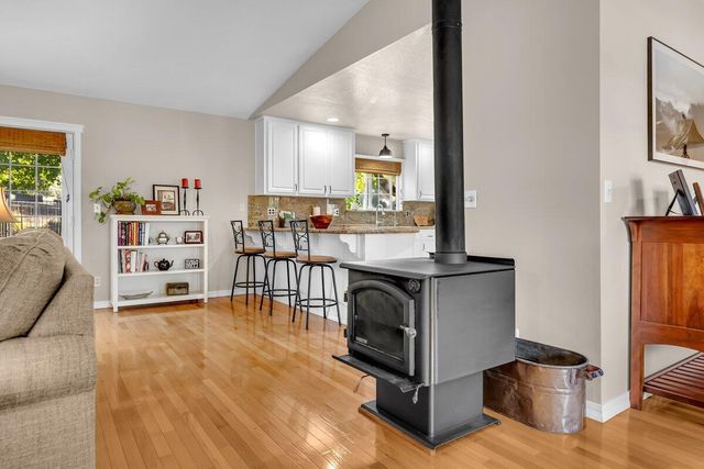 12269 Dry Creek Road, Bella Vista, CA 96008