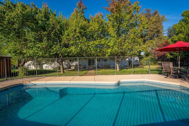 12269 Dry Creek Road, Bella Vista, CA 96008