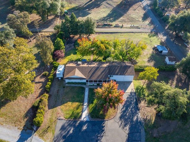12269 Dry Creek Road, Bella Vista, CA 96008