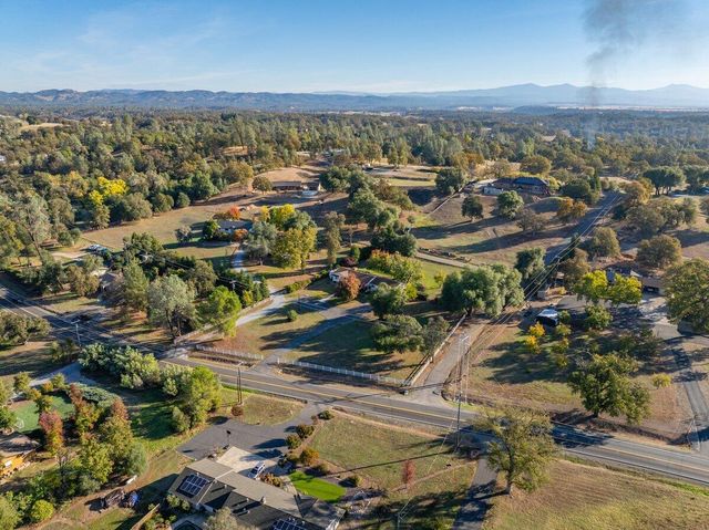 12269 Dry Creek Road, Bella Vista, CA 96008