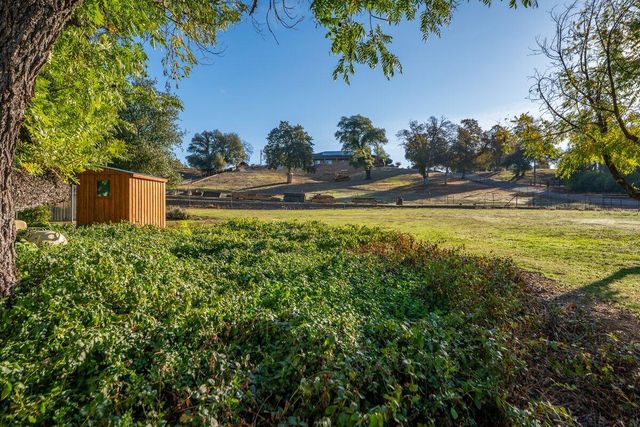 12269 Dry Creek Road, Bella Vista, CA 96008