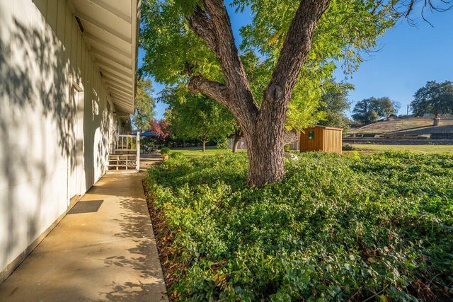 12269 Dry Creek Road, Bella Vista, CA 96008