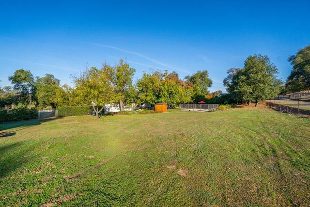 12269 Dry Creek Road, Bella Vista, CA 96008