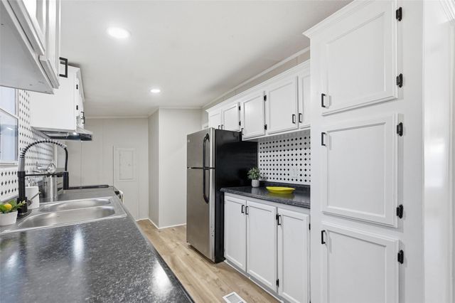 714 Parkview Drive, Forney, TX 75126