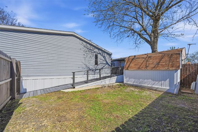 714 Parkview Drive, Forney, TX 75126