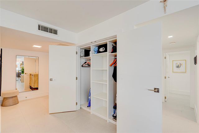 3430 Galt Ocean Dr 1011, Fort Lauderdale, FL 33308