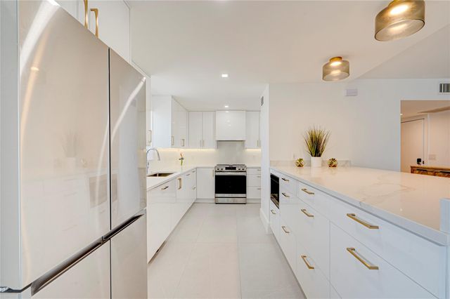 3430 Galt Ocean Dr 1011, Fort Lauderdale, FL 33308