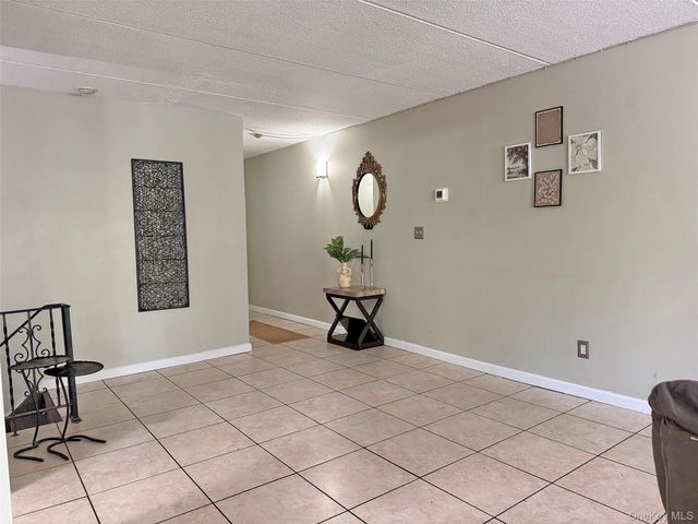 66 Omni Parc Drive, Nanuet, NY 10954