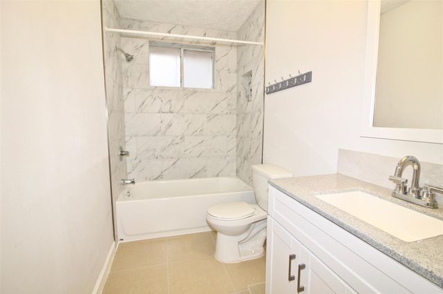 16803 Ribbonridge Drive, Sugar Land, TX 77498