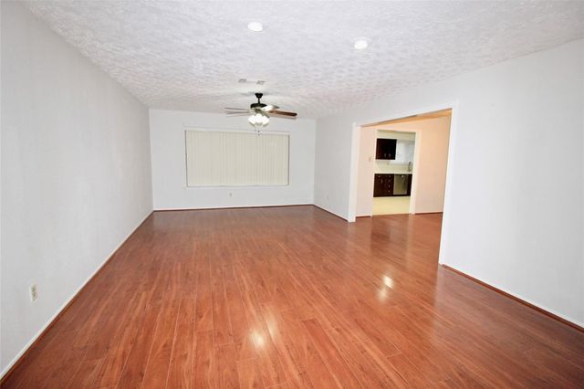 16803 Ribbonridge Drive, Sugar Land, TX 77498