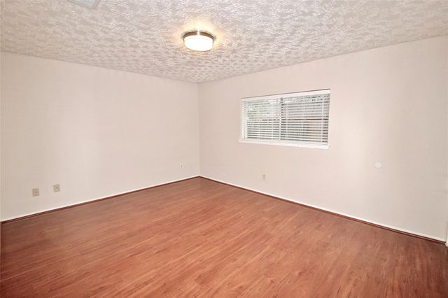 16803 Ribbonridge Drive, Sugar Land, TX 77498