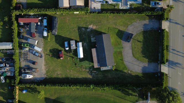 32305 SW 202nd Ave, Homestead, FL 33030