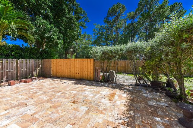 13442 Northumberland Circle, Wellington, FL 33414