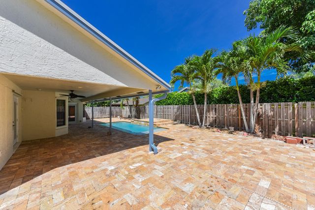 13442 Northumberland Circle, Wellington, FL 33414