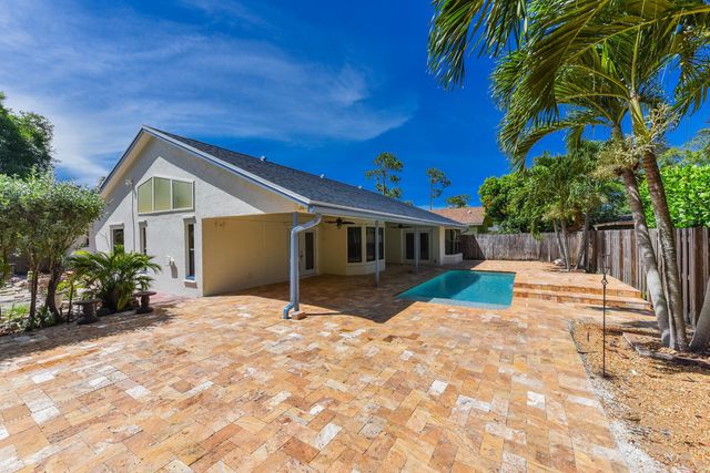 13442 Northumberland Circle, Wellington, FL 33414