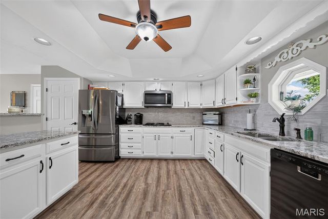 4075 Highway D, Defiance, MO 63341