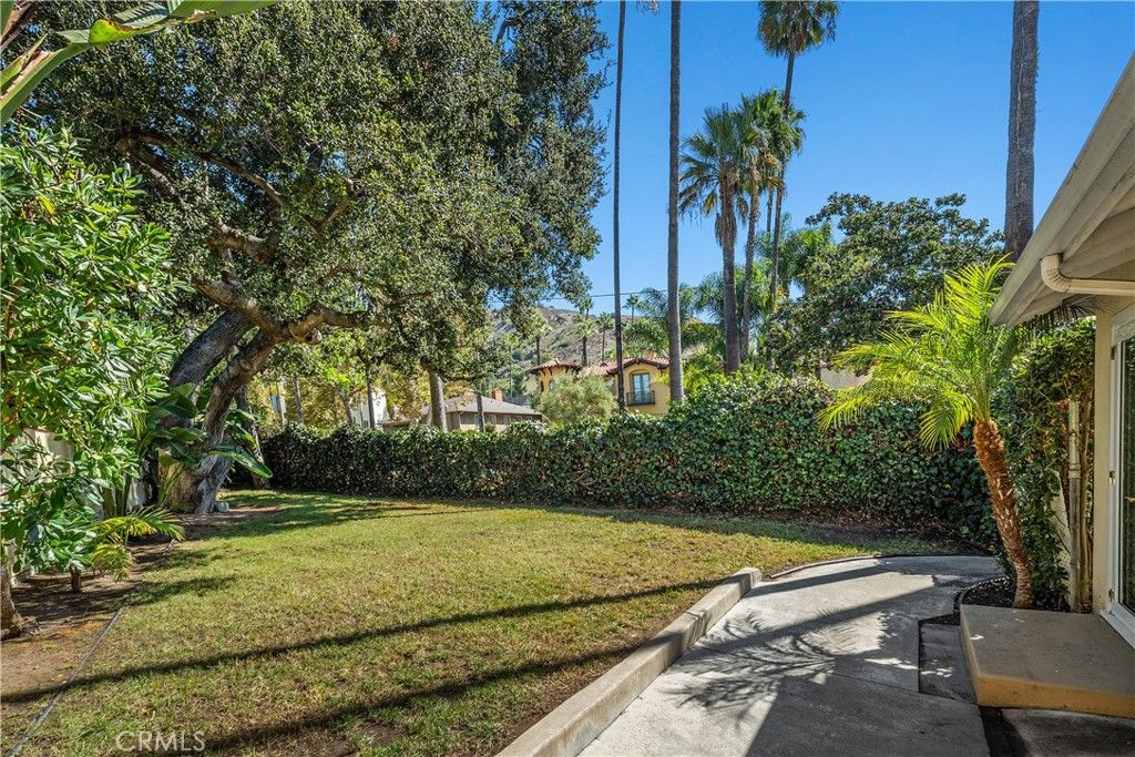 1745 Grandview Avenue, Glendale, CA 91201 — photo 3