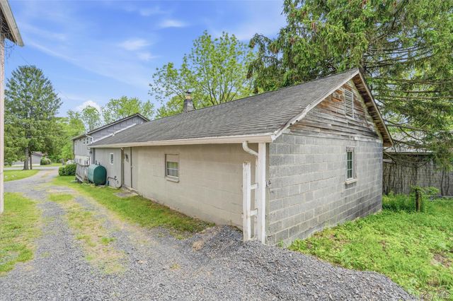 345 Drexel Drive, Pine Bush, NY 12566