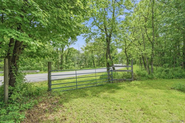 345 Drexel Drive, Pine Bush, NY 12566