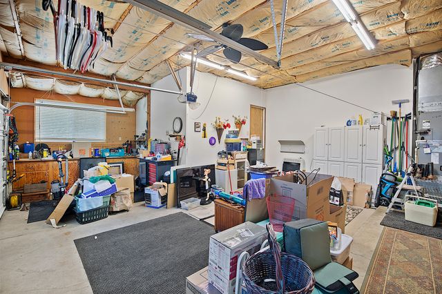 627 Carriage Road, Grants Pass, OR 97526