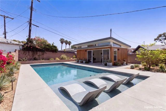 2904 W Caldwell Street, Compton, CA 90220