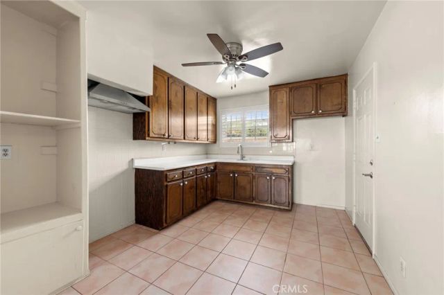 2904 W Caldwell Street, Compton, CA 90220