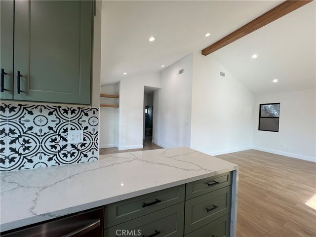 623 E Foothill Boulevard 1, Monrovia, CA 91016