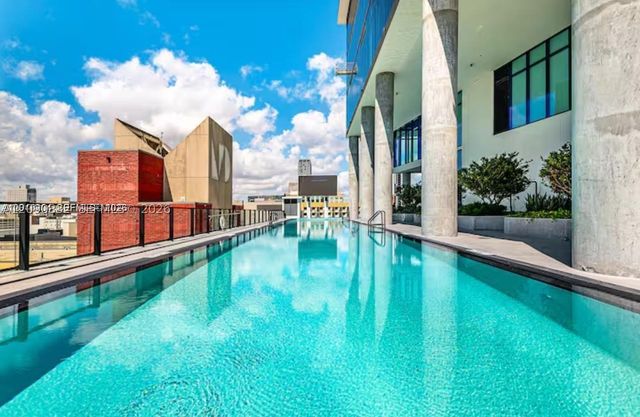 398 NE 5th St 1518, Miami, FL 33132