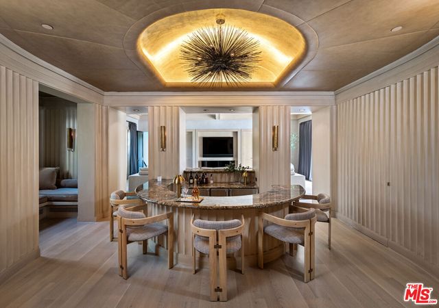 111 N Mapleton Drive, Los Angeles, CA 90077