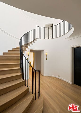 111 N Mapleton Drive, Los Angeles, CA 90077