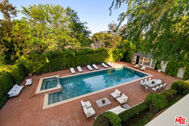 111 N Mapleton Drive, Los Angeles, CA 90077