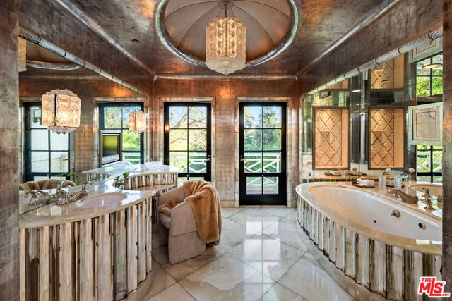 111 N Mapleton Drive, Los Angeles, CA 90077