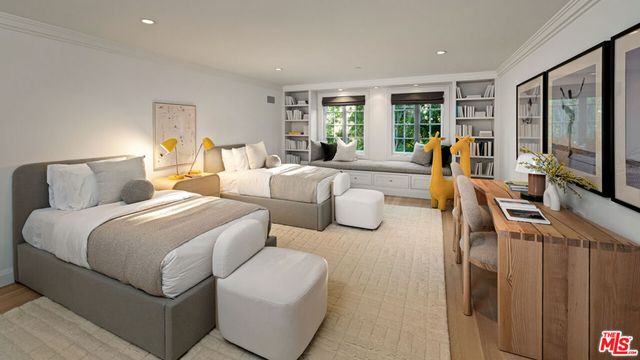 111 N Mapleton Drive, Los Angeles, CA 90077