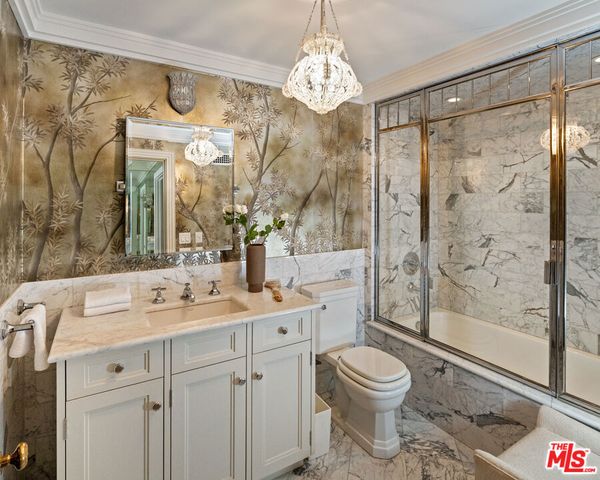 111 N Mapleton Drive, Los Angeles, CA 90077