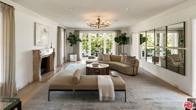 111 N Mapleton Drive, Los Angeles, CA 90077