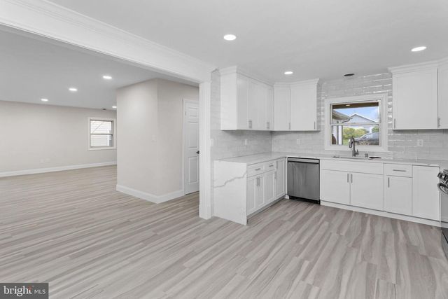 31 MEDLEY LN, Willingboro, NJ 08046