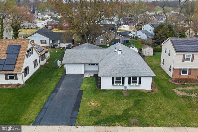 31 MEDLEY LN, Willingboro, NJ 08046