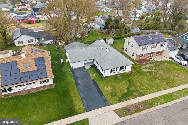 31 MEDLEY LN, Willingboro, NJ 08046