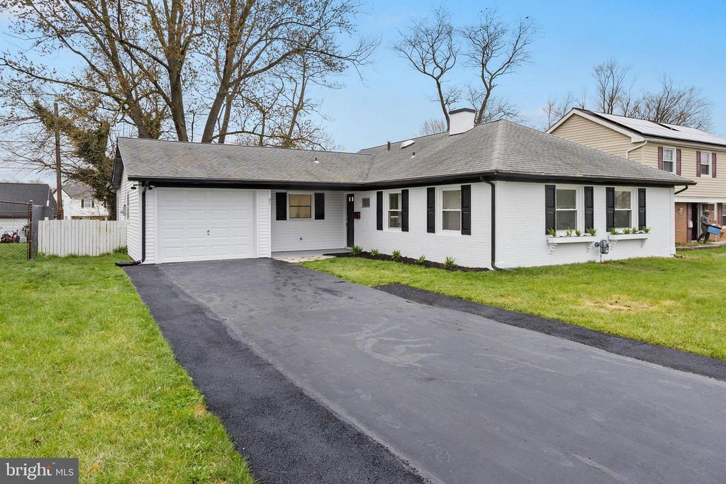 31 MEDLEY LN, Willingboro, NJ 08046