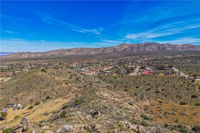 58215 Santa Barbara, Yucca Valley, CA 92284