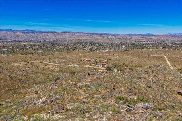 58215 Santa Barbara, Yucca Valley, CA 92284