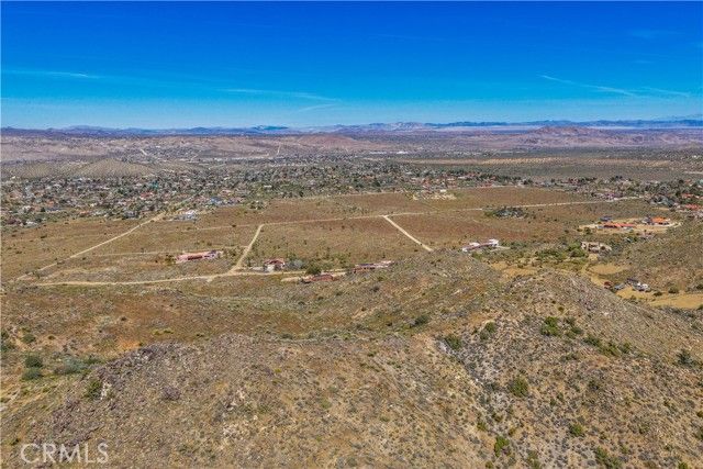 58215 Santa Barbara, Yucca Valley, CA 92284