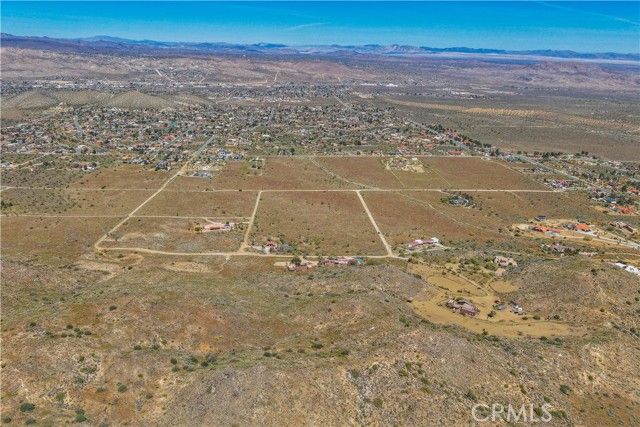 58215 Santa Barbara, Yucca Valley, CA 92284
