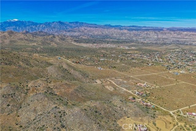 58215 Santa Barbara, Yucca Valley, CA 92284