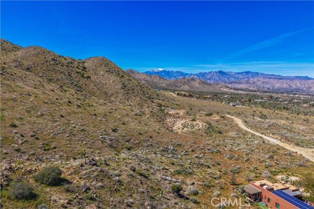 58215 Santa Barbara, Yucca Valley, CA 92284