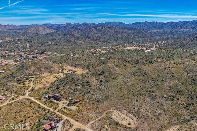 58215 Santa Barbara, Yucca Valley, CA 92284